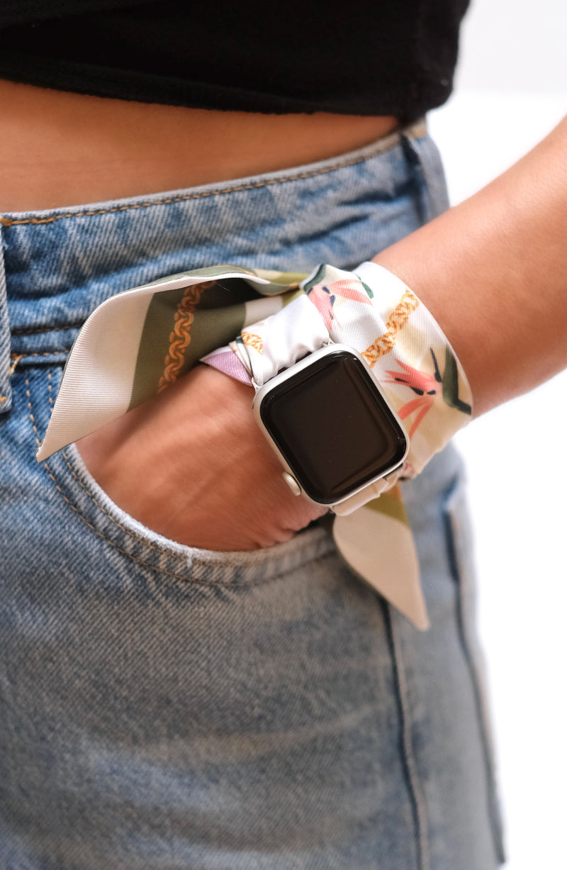 TURKS APPLE WATCH SCARF BAND (CONNECTORS (INCLUDED)